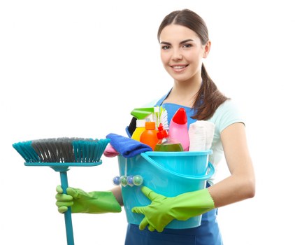 Final touches in bedrooms during end of tenancy cleaning